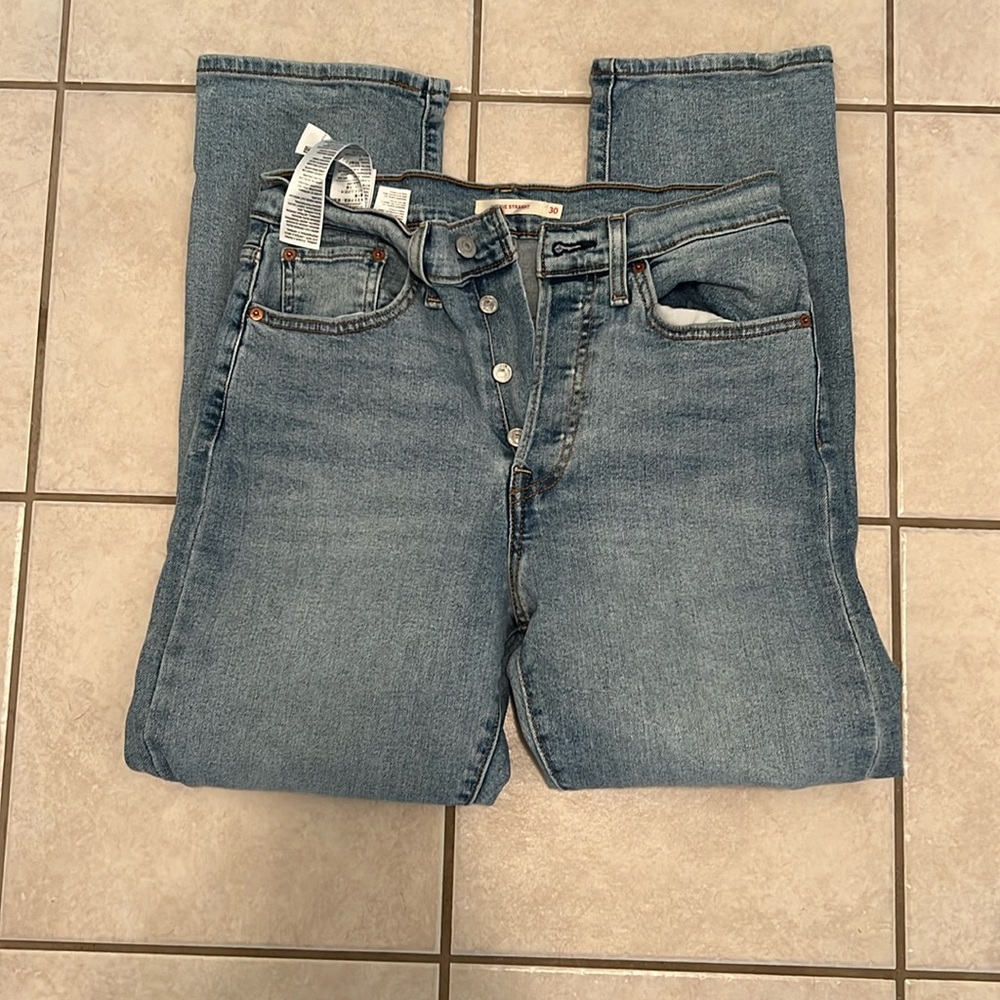 Levi wedgie straight jeans